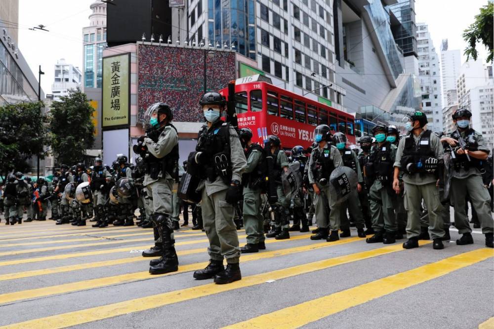 После принятия закона о нацбезопасности в Гонконге создают спецотряды полиции