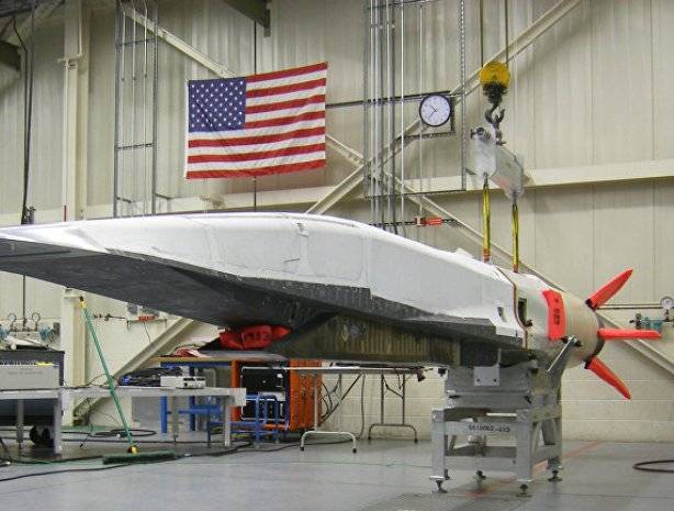 Прототип гиперзвуковой ракеты США отправился «на волю»