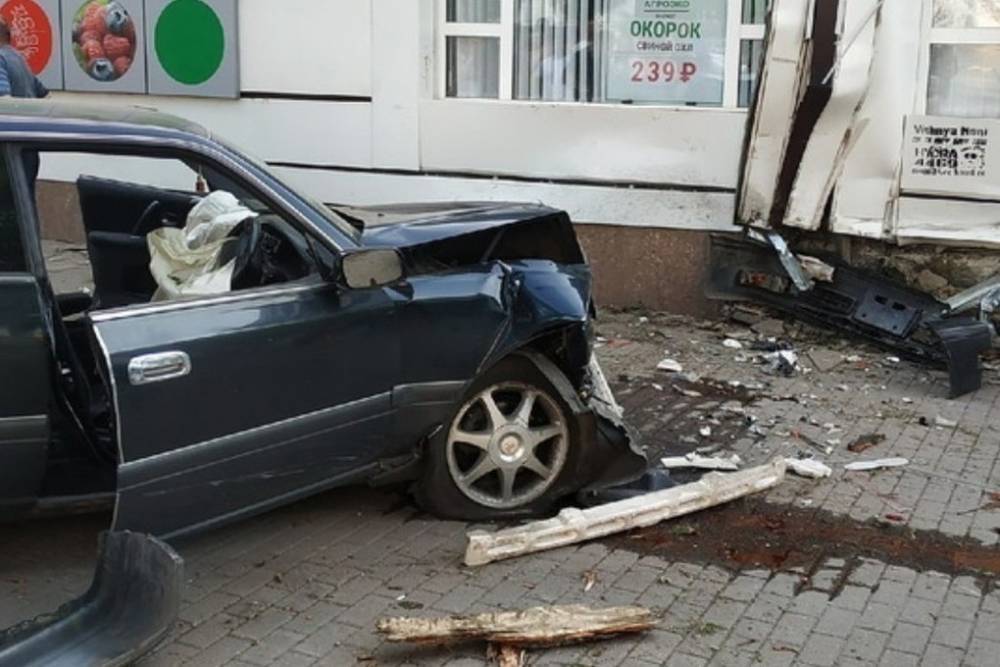 За смертельное ДТП на тротуаре в Воронеже задержан полицейский