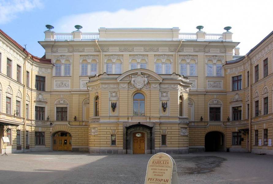 В Петербурге отреставрируют здание Капеллы и Дом Тузова