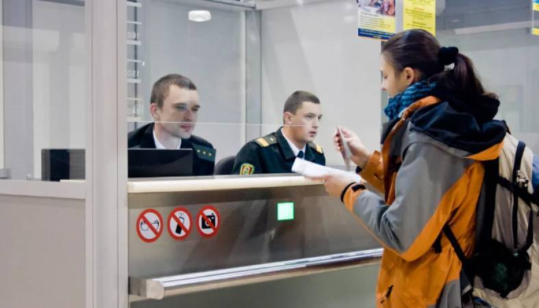 Сотни россиян выезжали за рубеж в разгар пандемии несмотря на закрытые границы