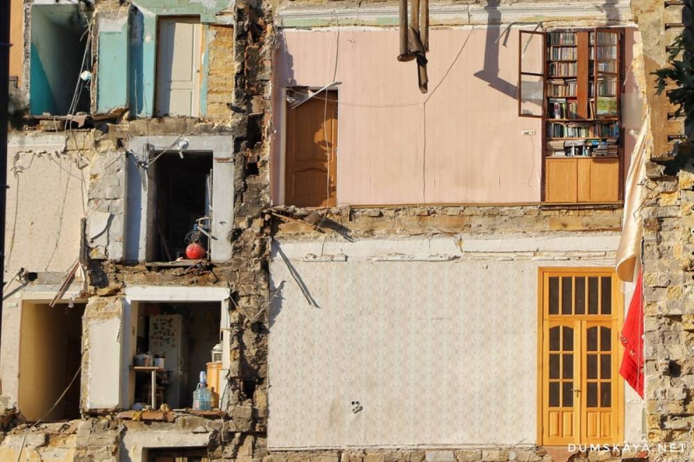 Обвал дома: Одесситы жалуются, что власть оставила их на произвол судьбы с проблемой аварийного жилья