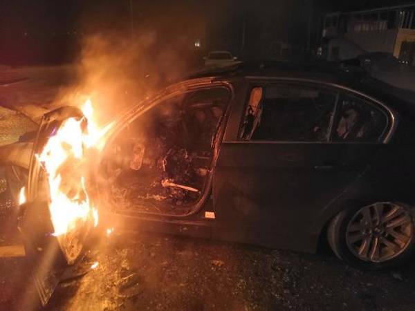В Башкирии после ДТП загорелся автомобиль «BMW»: погибла женщина