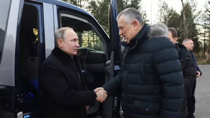 Путин проведет онлайн-встречу с губернатором Ленобласти