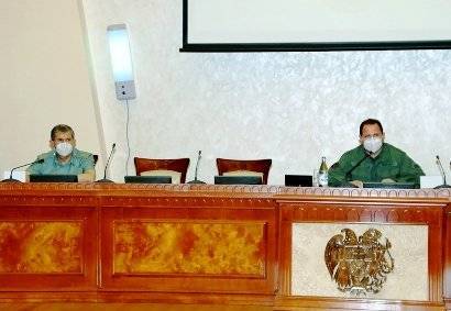 Министр обороны Армении представил военным нового начальника Генштаба ВС