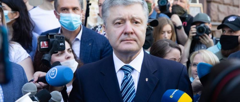 Порошенко сам приехал в Генпрокуратуру: чтобы сказать, что они нарушают Конституцию и превращают Украину в авторитарное государство