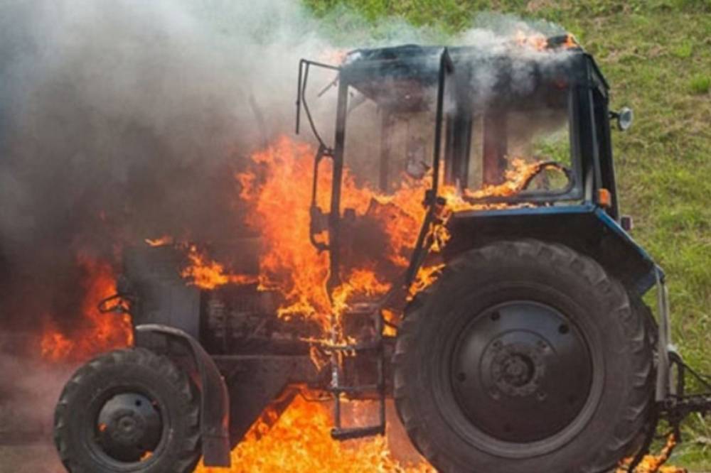В Черкасской области женщины сожгли трактор односельчанки, чтобы ей отомстить