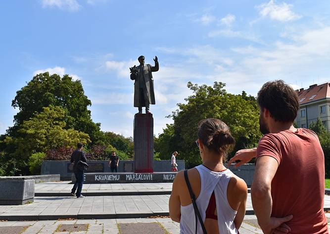 Прага 6: памятник Коневу чистить не будем, пусть посольство РФ забирает его себе