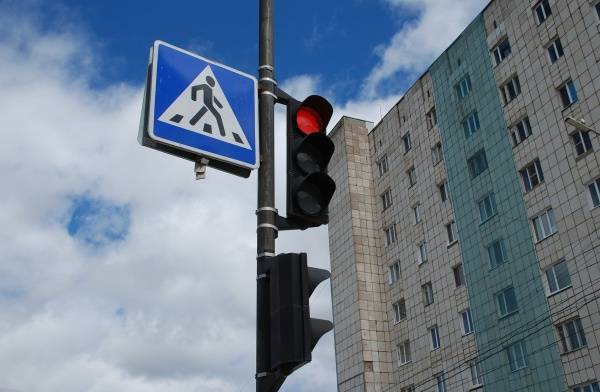 В Петербурге к концу года появится 28 новых светофоров