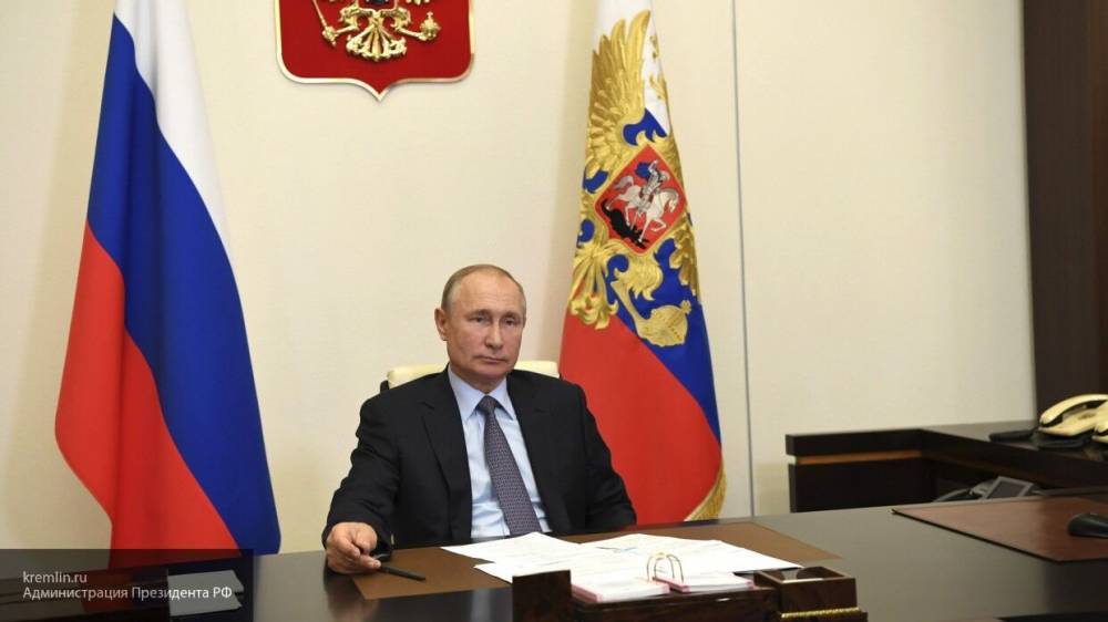 Путин поручил российским властям ускорить принятие закона о "регуляторных песочницах"