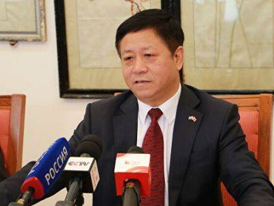 Нападки США на Китай полностью политизированы, заявил китайский посол