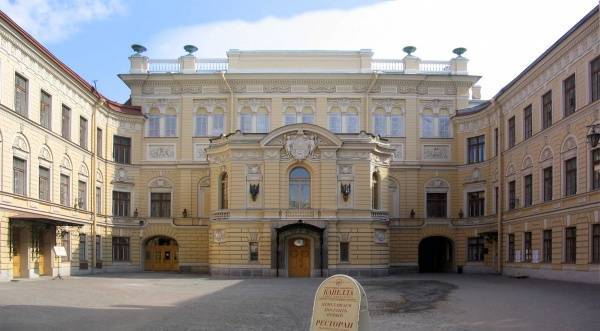 Реставрацию Государственной академической капеллы в Петербурге закончат к началу октября