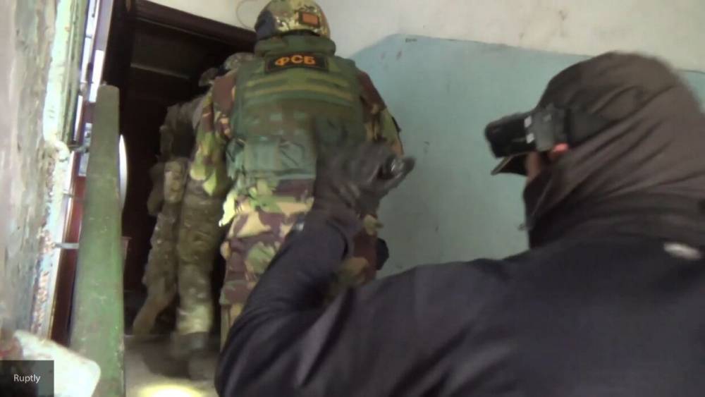 ФСБ опубликовала кадры задержания подозреваемых в подготовке теракта в Симферополе