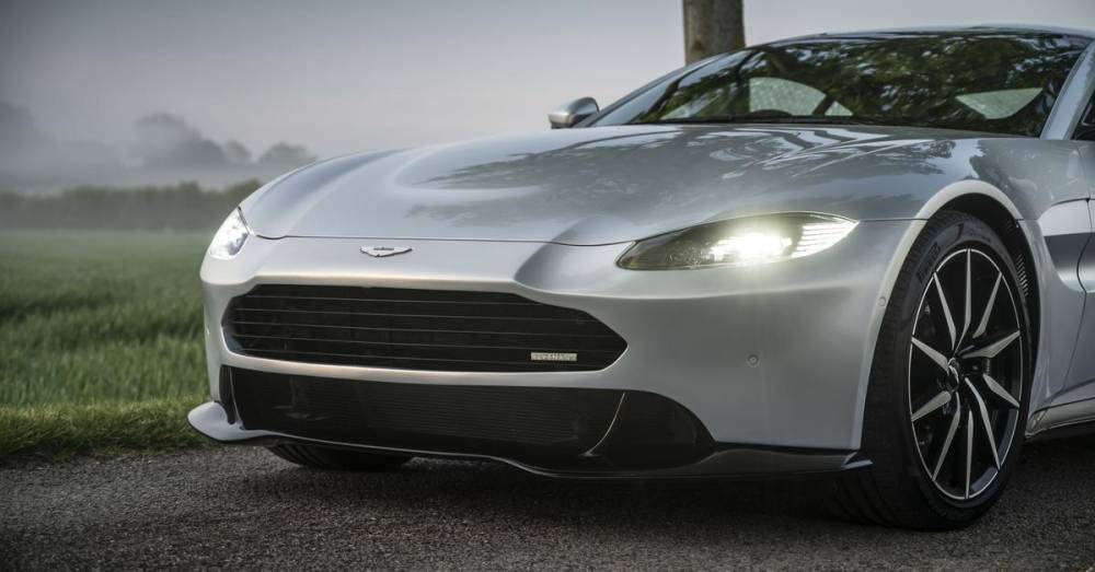 Внешность Aston Martin Vantage попытались исправить новым «носом»