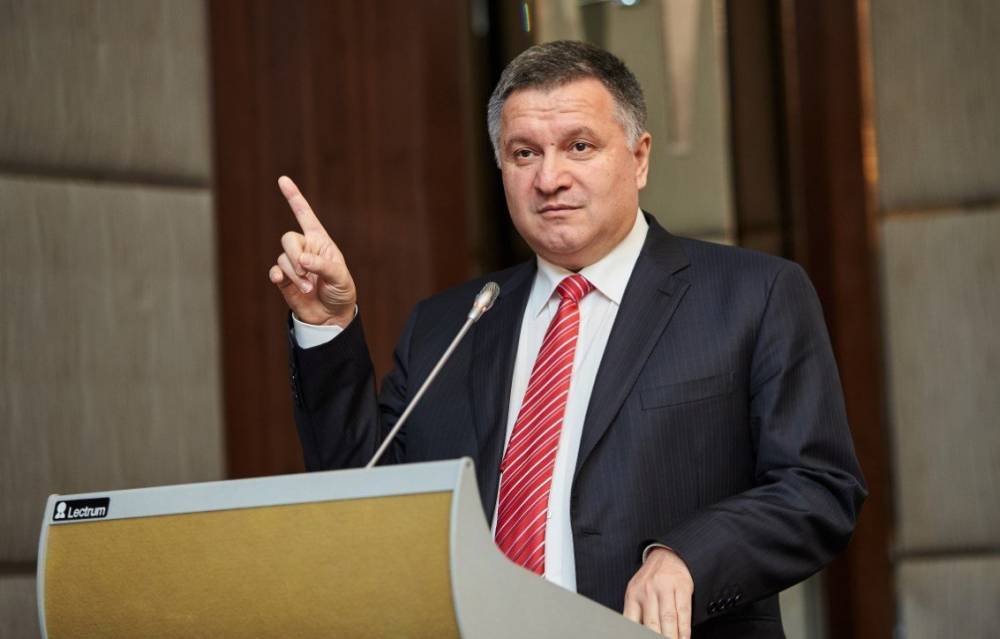 Украинское правительство выделило порядка $100 млн на доплаты структурам МВД