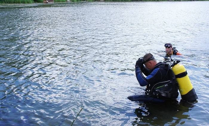 В Уфе из озера достали тело утонувшего подростка