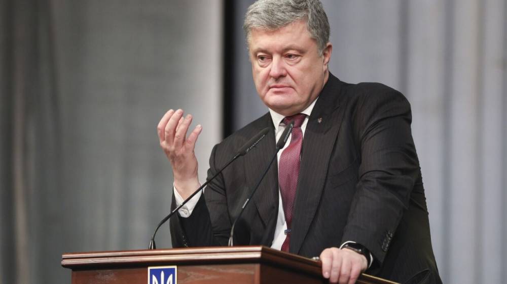 Порошенко прорвался к генпрокурору Украины и устроил скандал на русском языке