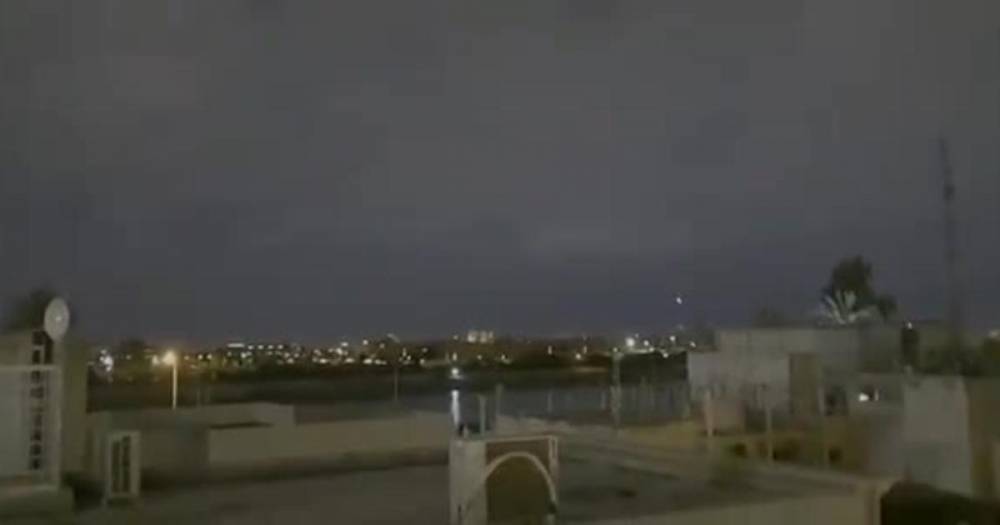Ракета упала в "зеленой зоне" Багдада вблизи посольства США