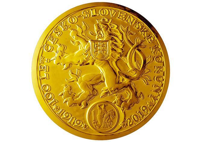 В Пражском Граде выставили 130-килограммовую золотую монету