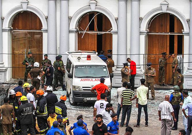 «Исламское государство» взяло ответственность за взрывы на Шри-Ланке