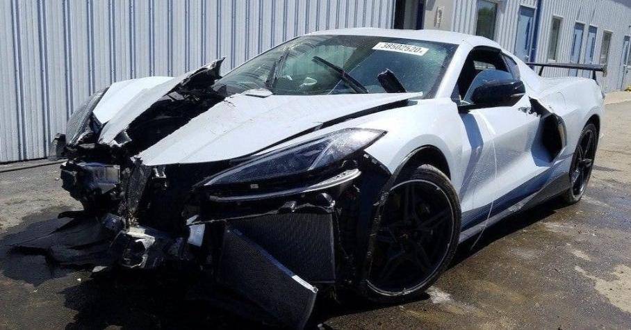 Разбитый Chevrolet Corvette оценили на 3 миллиона рублей дороже нового