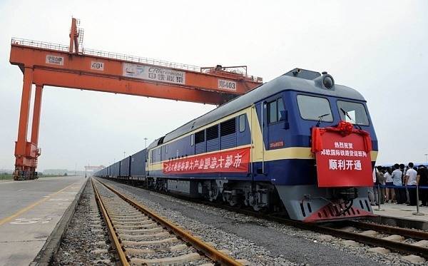 Китай открыл транспортный коридор в обход Казахстана