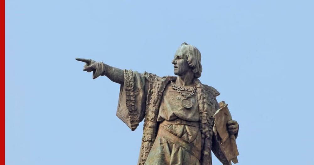 В США вандалы снесли памятник Колумбу
