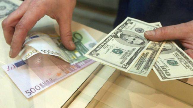 Эксперт: Российская валюта сегодня не устоит