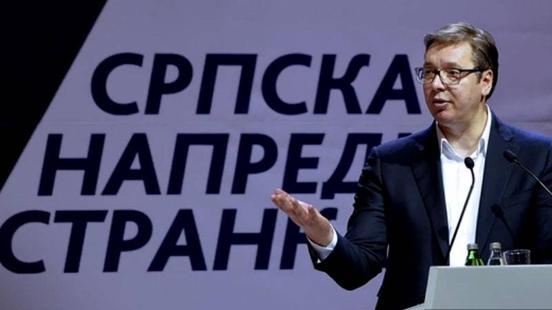 Президент Сербии отменил предвыборные митинги своей партии