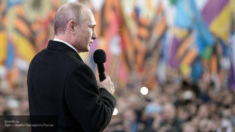 Путин поучаствует в церемонии подъема флага РФ на Поклонной горе