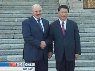 Президент Беларуси сегодня принял посла Китая