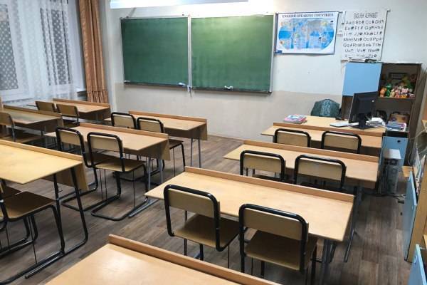 Петербургские школы возобновят работу в очном режиме с 1 сентября