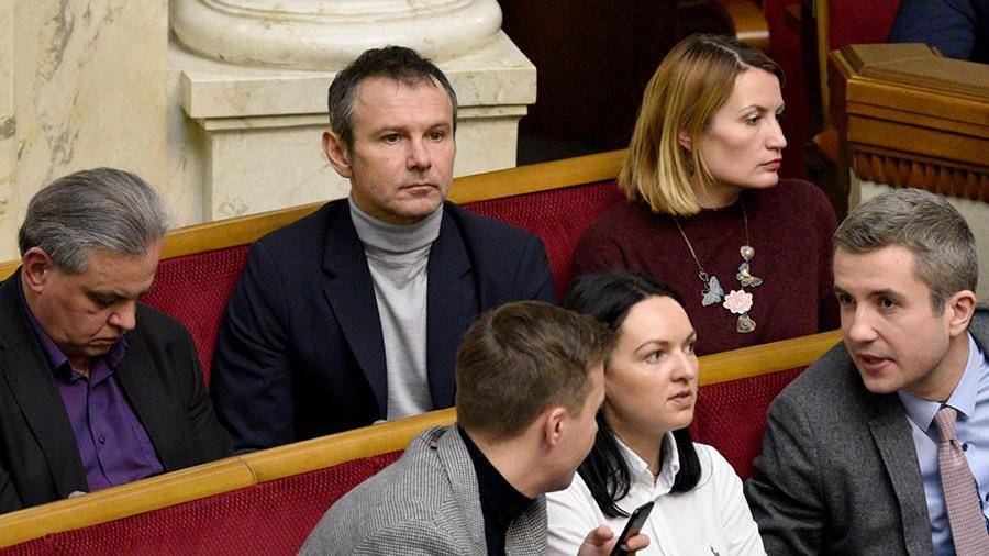 Лидер «Океана Эльзы» Вакарчук объявил о сложении мандата депутата рады