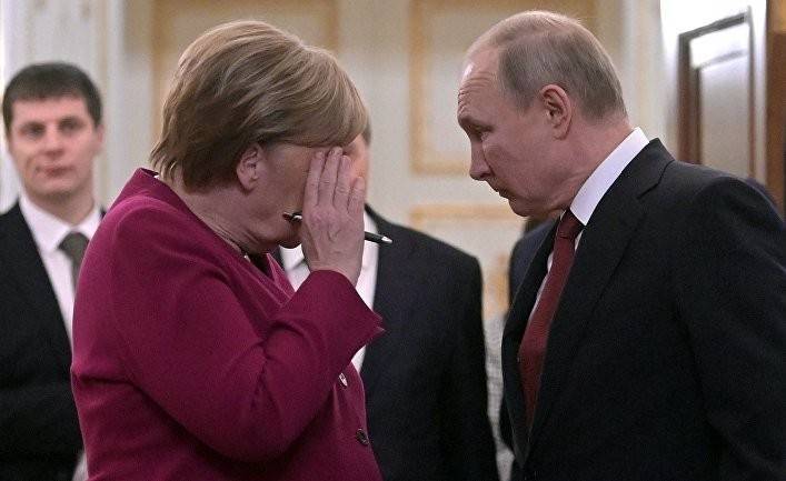 Bloomberg: Трамп мешает Меркель в ее попытках противостоять Путину