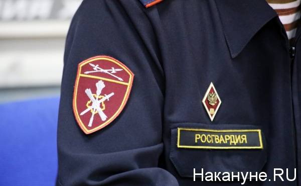 Росгвардия уволила сотрудника, угрожавшего подбросить "наркоту" москвичу