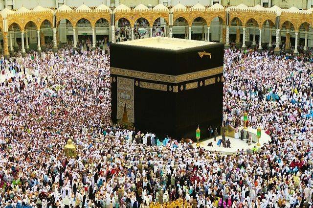 В Малайзии мусульманам запретили совершать Хадж в Мекку из-за коронавируса