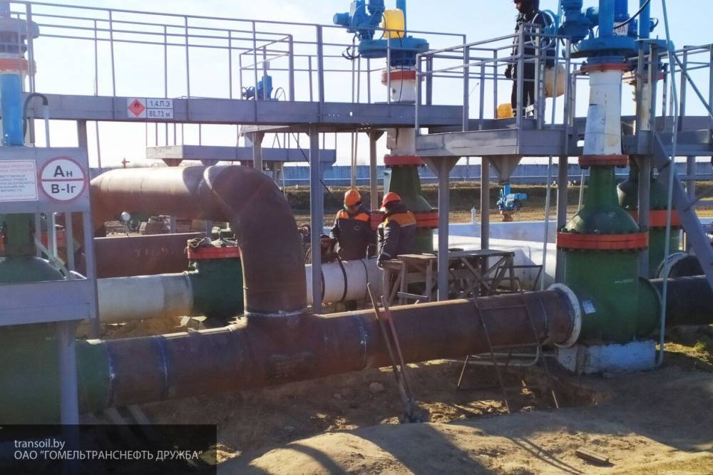 Нефтеперерабатывающий завод на севере Белоруссии получил партию нефти из США