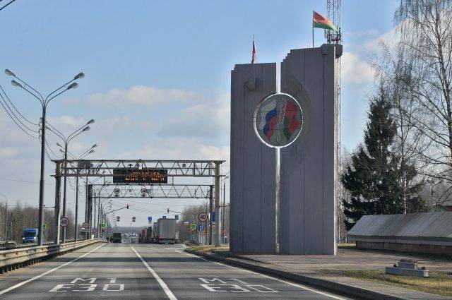 Белоруссия предложила России снять ограничения на туристические поездки