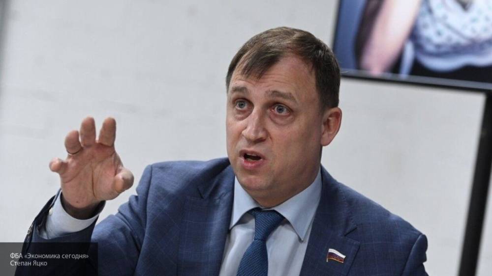 Депутат Вострецов предложил внести изменения в закон об охране труда