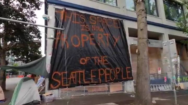 Анархия в Сиэтле: бунтари требуют сегрегации и роспуска полиции