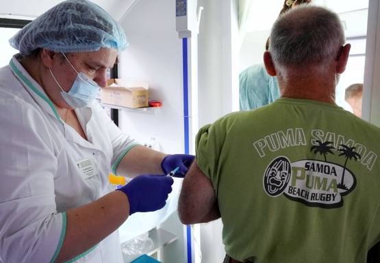 Массовая вакцинация от коронавируса в Москве начнется в декабре