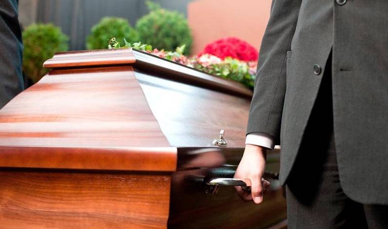 В Швейцарии из-за коронавируса похоронные бюро столкнулись с избытком гробов