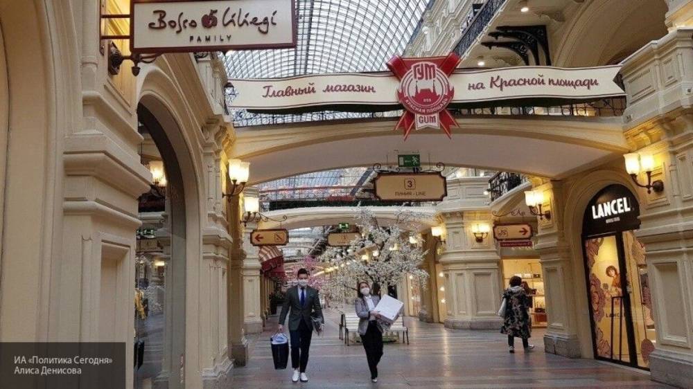 Москвичи смогут получить до 10 млрд рублей от властей и бизнеса на шопинг