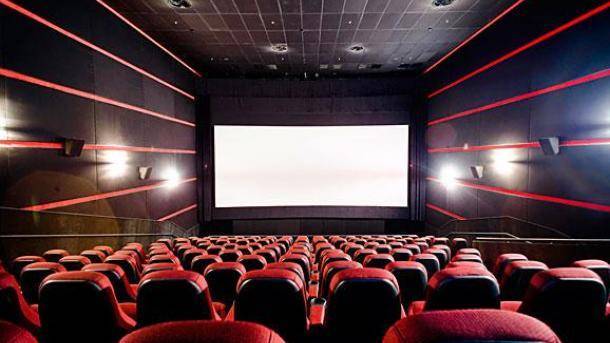 В Раде назвали вероятную дату открытия кинотеатров
