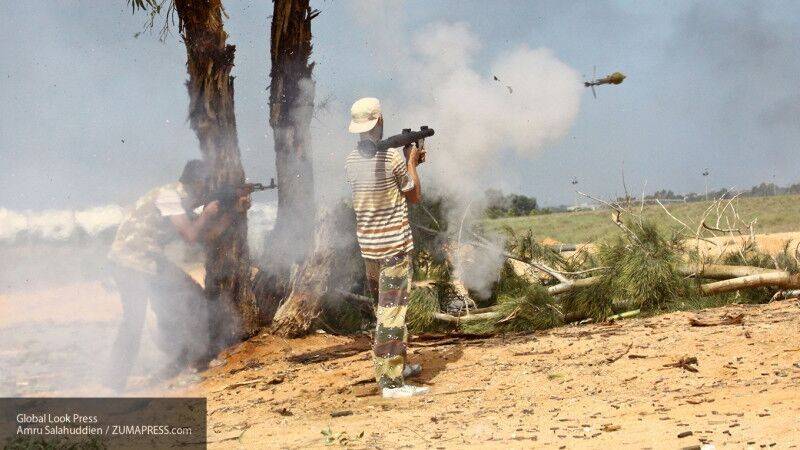 Шаповалов назвал терроризмом использование боевиками ПНС Ливии детей ради своих целей