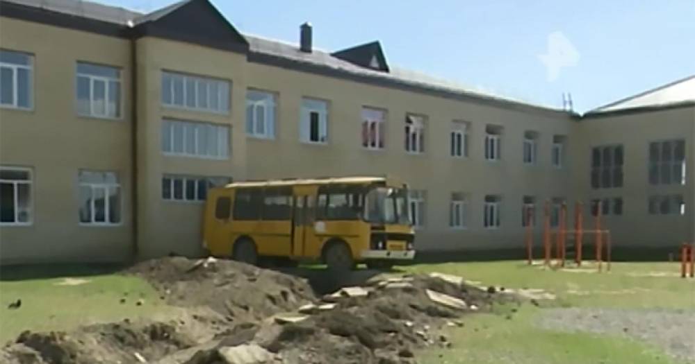 Возбуждено дело о хищении средств при строительстве школы в Дагестане