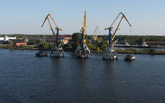 Уголь всех подвел: грузооборот латвийских портов продолжает падать