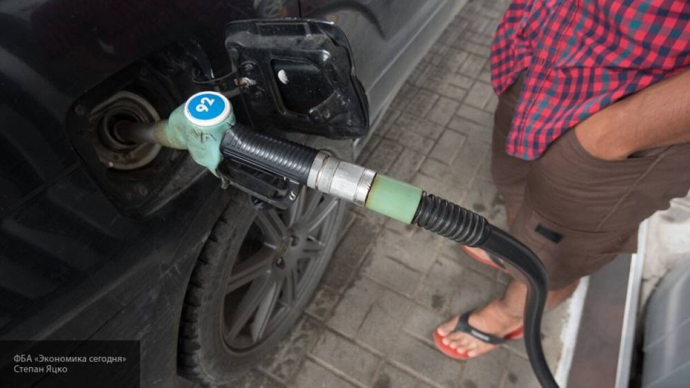 Росстат опубликовал динамику цен на бензин за неделю