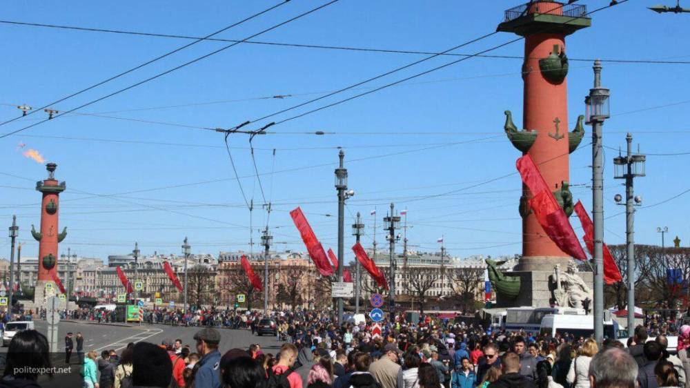 Запрет на массовые мероприятия в Петербурге не коснется парада Победы