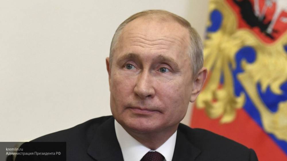 Путин: Россия уверенно выходит из пандемии коронавируса